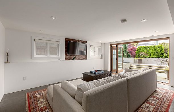 2988 Point Grey Road Kitsilano