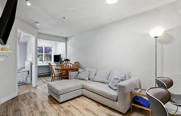 203 3278 Heather Street Cambie