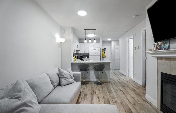 203 3278 Heather Street Cambie