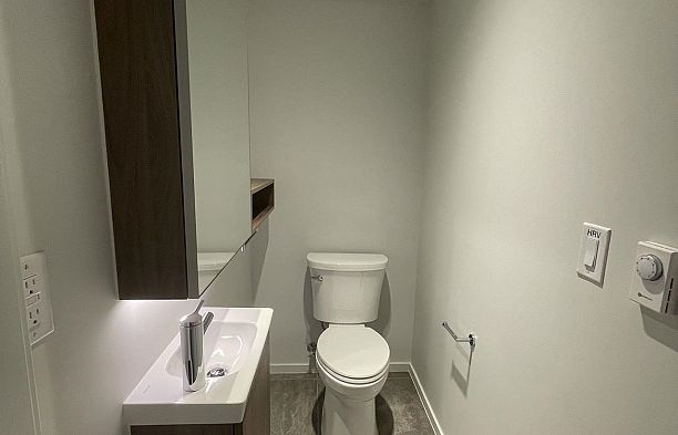 134 765 W 49th Avenue Oakridge VW