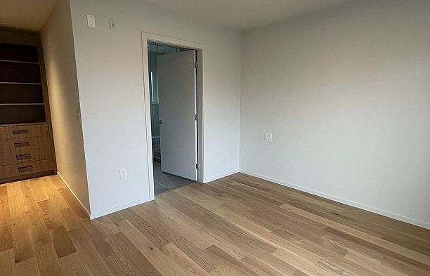 134 765 W 49th Avenue Oakridge VW