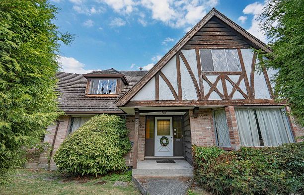 5809 Fremlin Street Oakridge VW