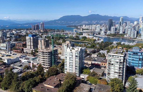 2540 Spruce Street Fairview VW