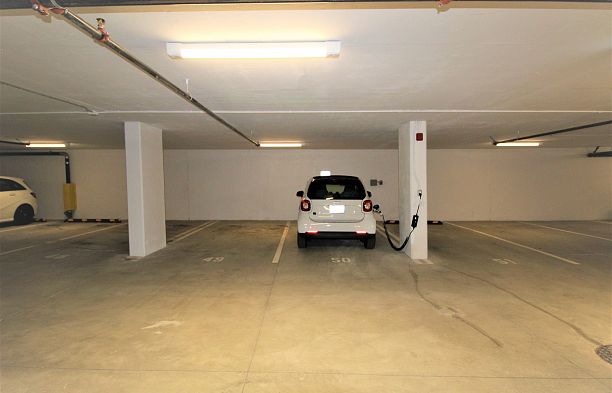 206 5733 Alberta Street Oakridge VW