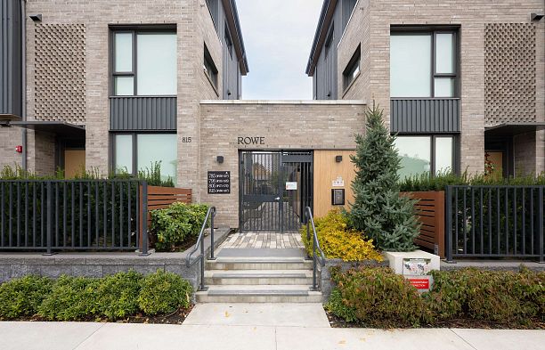 173 805 W 49th Avenue Oakridge VW