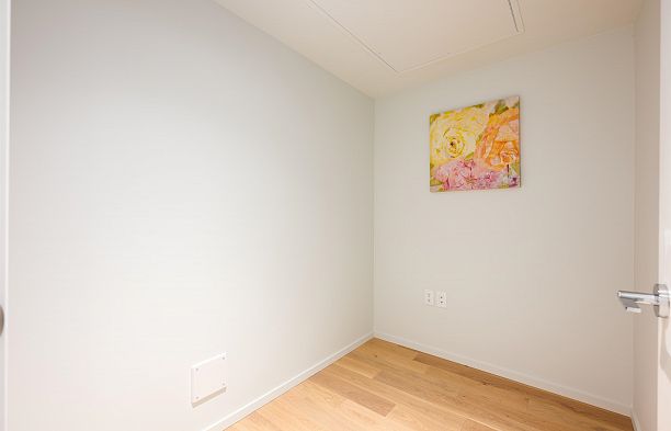 173 805 W 49th Avenue Oakridge VW