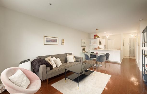 204 2575 W 4th Avenue Kitsilano