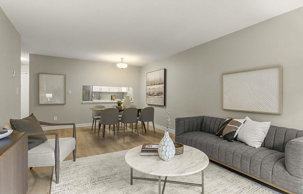 216 1990 W 6th Avenue Kitsilano