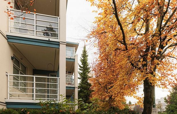 204 2575 W 4th Avenue Kitsilano