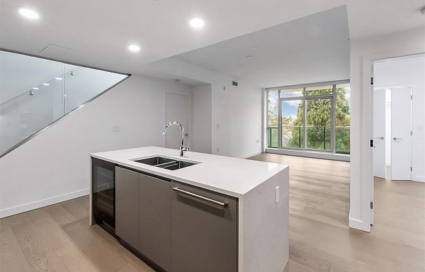 601 4240 Cambie Street Cambie