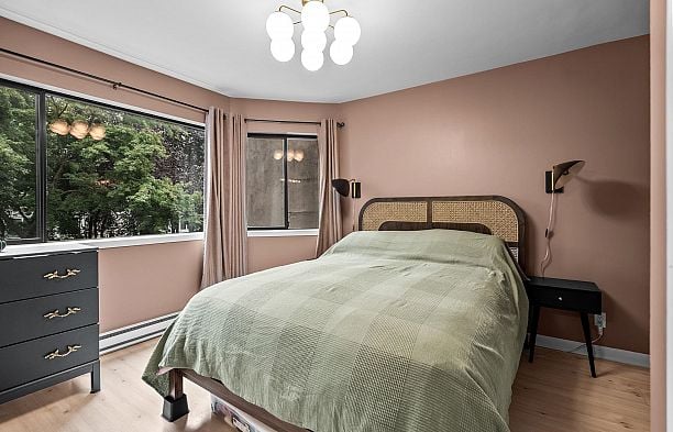 105 1922 W 7th Avenue Kitsilano