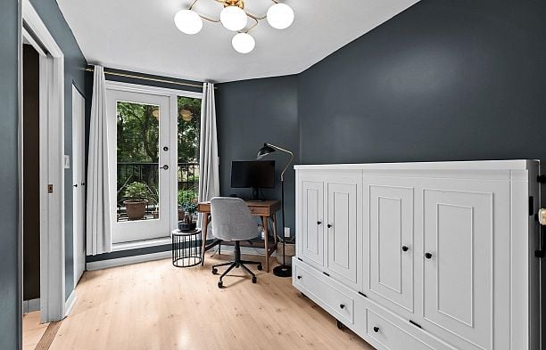 105 1922 W 7th Avenue Kitsilano