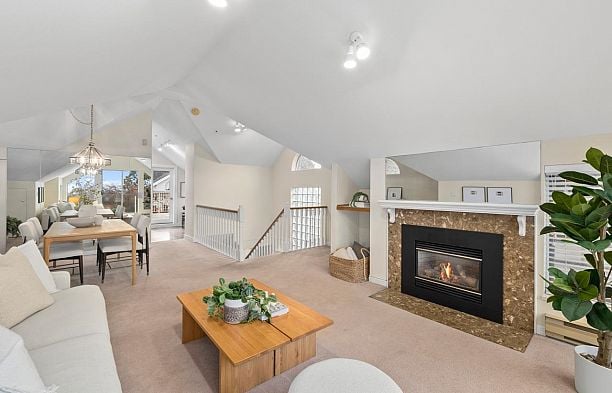 3274 W 1st Avenue Kitsilano