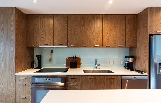 7 850 W 8th Avenue Fairview VW