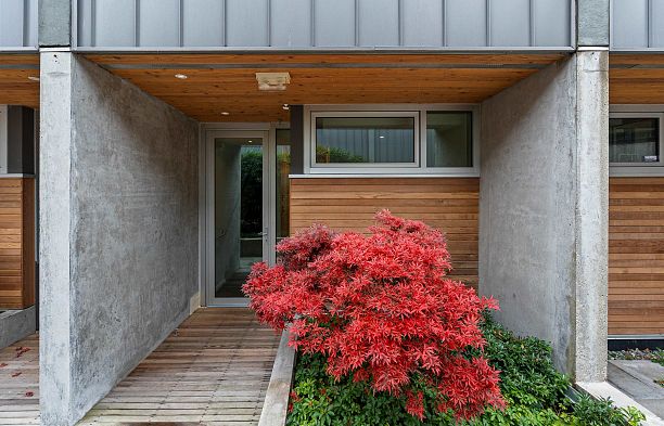 7 850 W 8th Avenue Fairview VW