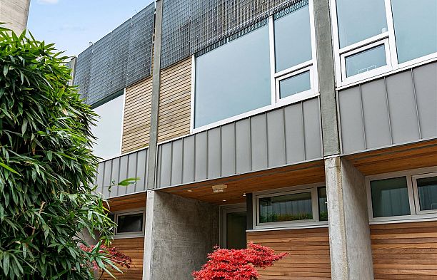 7 850 W 8th Avenue Fairview VW