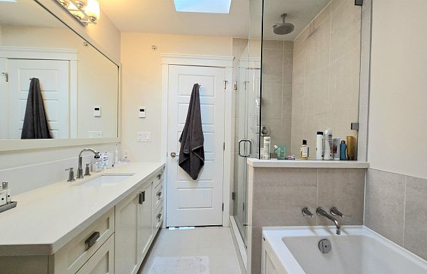 5467 Dunbar Street Dunbar