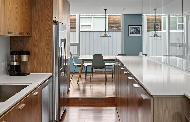 7 850 W 8th Avenue Fairview VW