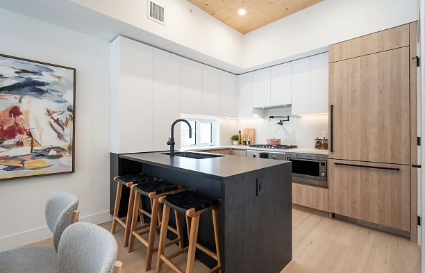 4150 Columbia Street Cambie