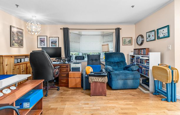 109 1925 W 2nd Avenue Kitsilano