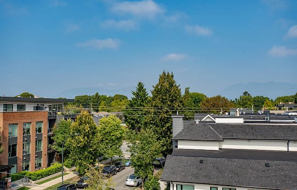 4150 Columbia Street Cambie