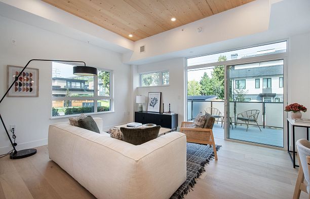 4150 Columbia Street Cambie