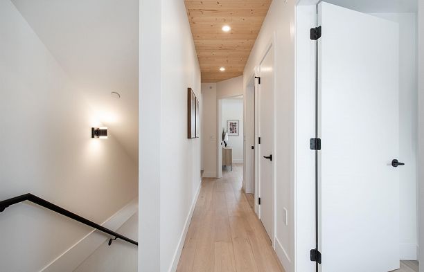 4150 Columbia Street Cambie