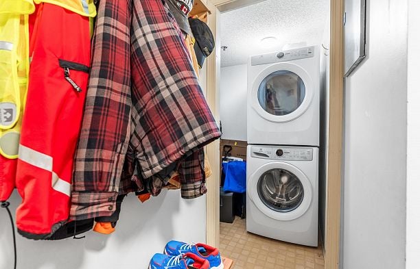 109 1925 W 2nd Avenue Kitsilano