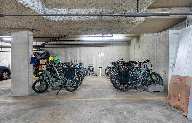 109 1925 W 2nd Avenue Kitsilano