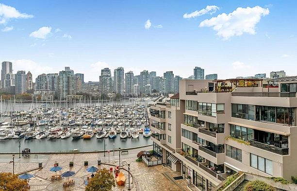 521 666 Leg In Boot Square False Creek