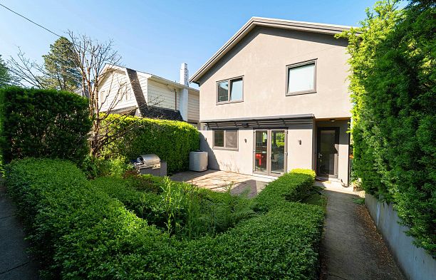 4371 Puget Drive Arbutus