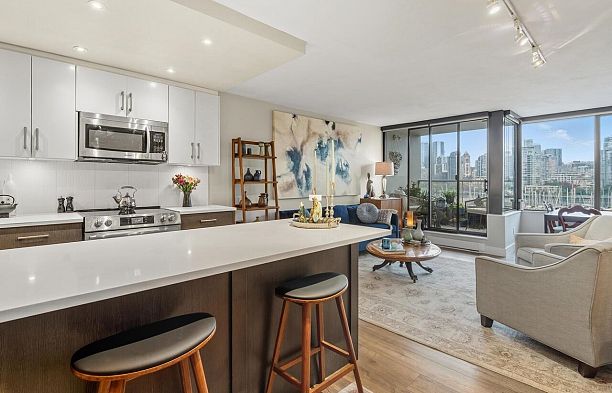 521 666 Leg In Boot Square False Creek