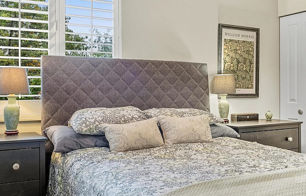 521 666 Leg In Boot Square False Creek