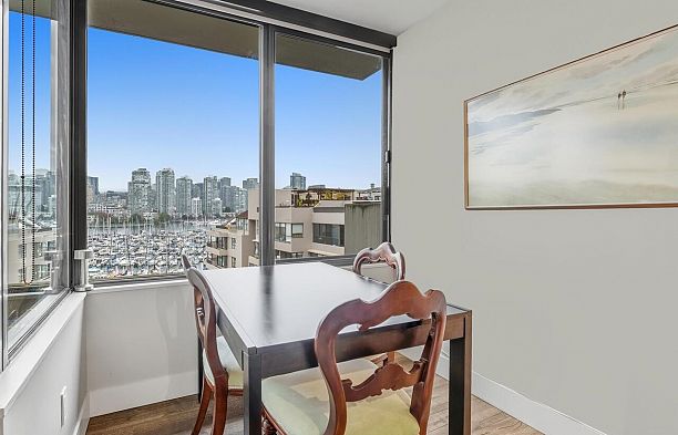 521 666 Leg In Boot Square False Creek