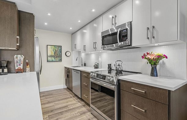 521 666 Leg In Boot Square False Creek