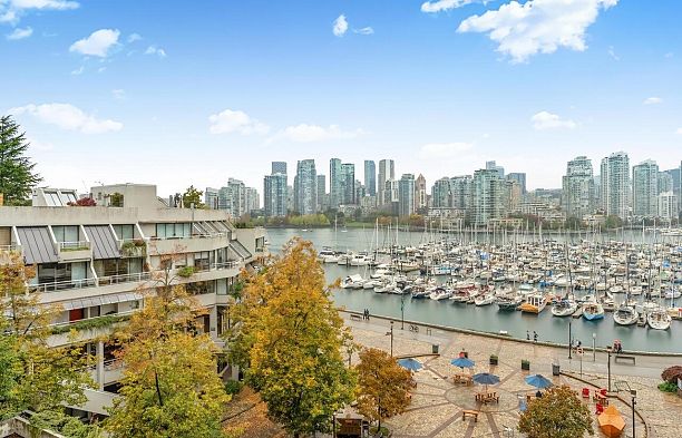 521 666 Leg In Boot Square False Creek