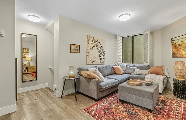 521 666 Leg In Boot Square False Creek