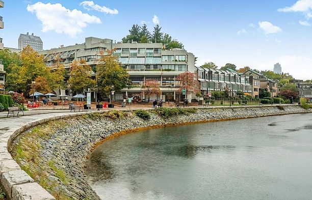 521 666 Leg In Boot Square False Creek