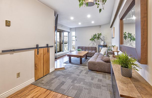 204 1082 W 8th Avenue Fairview VW