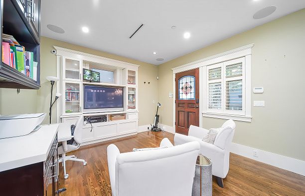 3838 W 15th Avenue Point Grey