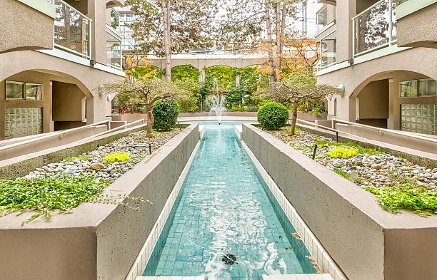 204 1082 W 8th Avenue Fairview VW