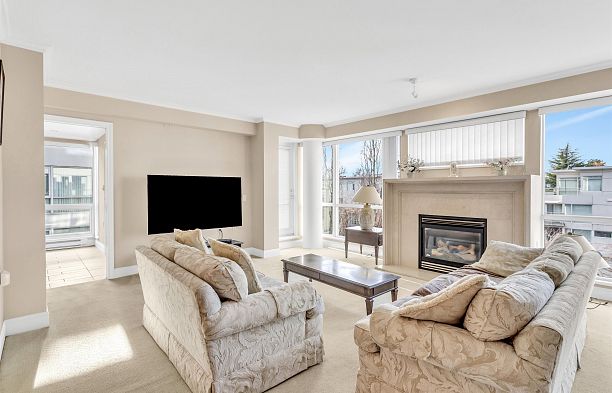 508 618 W 45th Avenue Oakridge VW