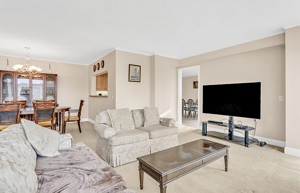 508 618 W 45th Avenue Oakridge VW