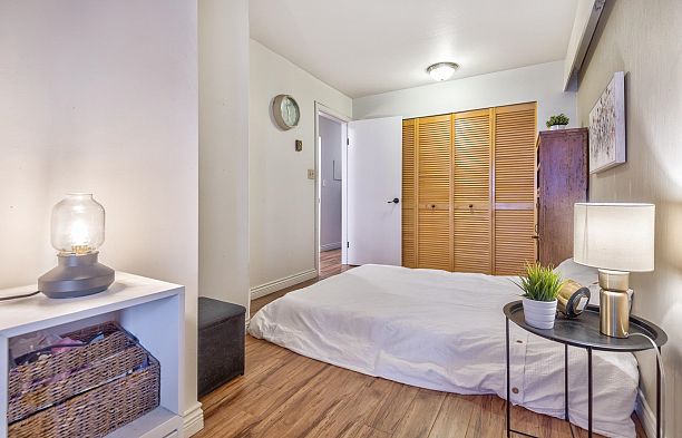 204 1082 W 8th Avenue Fairview VW