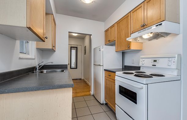 303 1985 W 8TH AVENUE, Vancouver BC V6J 1W2 Kitsilano