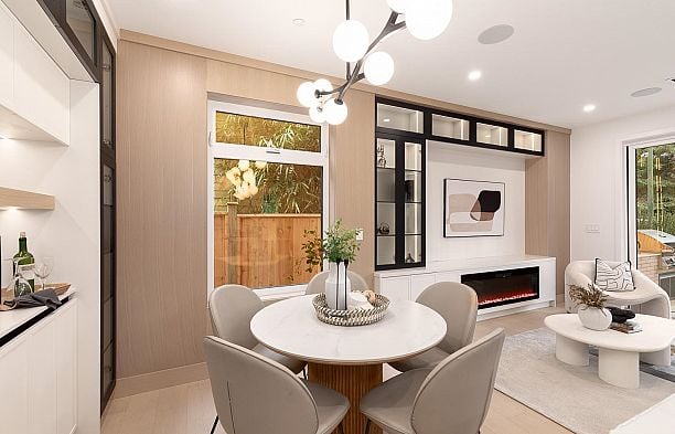 2 2976 W 13th Avenue Kitsilano