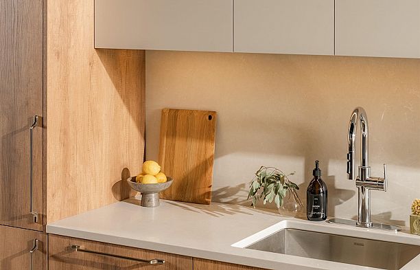 419 133 W 49th Avenue Oakridge VW