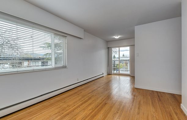 303 1985 W 8TH AVENUE, Vancouver BC V6J 1W2 Kitsilano