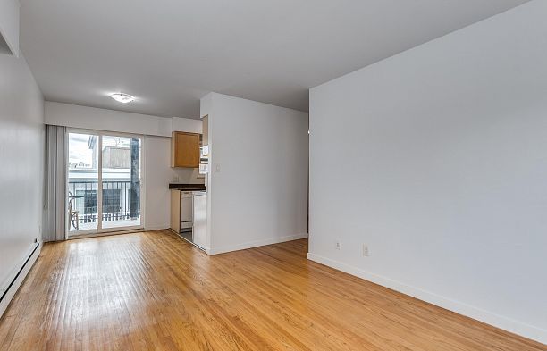 303 1985 W 8TH AVENUE, Vancouver BC V6J 1W2 Kitsilano