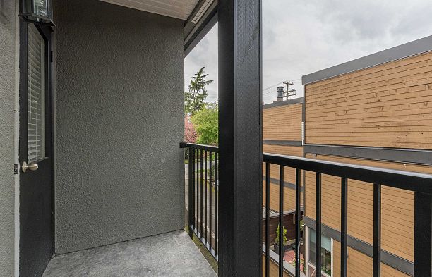 303 1985 W 8TH AVENUE, Vancouver BC V6J 1W2 Kitsilano